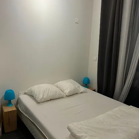 Au Trefle Dort 住宿加早餐酒店 Châtel-Guyon