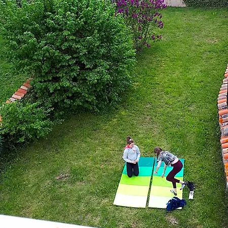 Nocleg ze śniadaniem Au Trefle Dort 3*